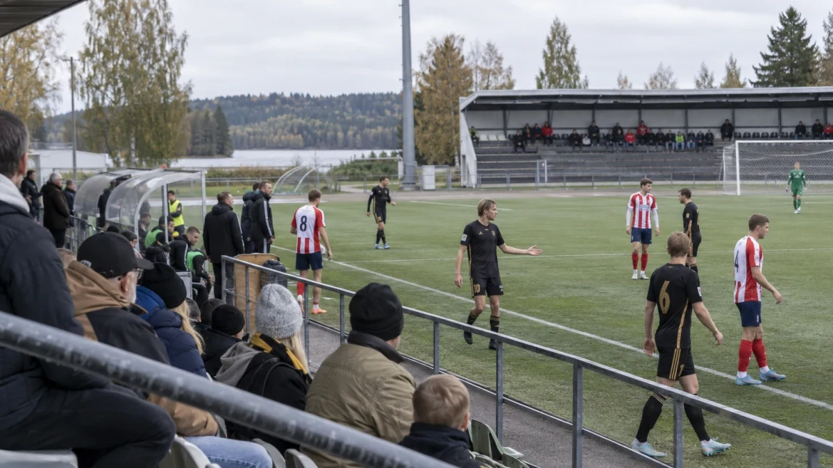SJK Akatemia kaatoi sarjakärki KooTeePeen maalein 4-3